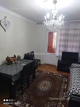 Satılır 3 otaqlı köhnə tikili 65 m² — Sumqayıt, 8-ci mikrorayon 3 otaq 65.00 m²
