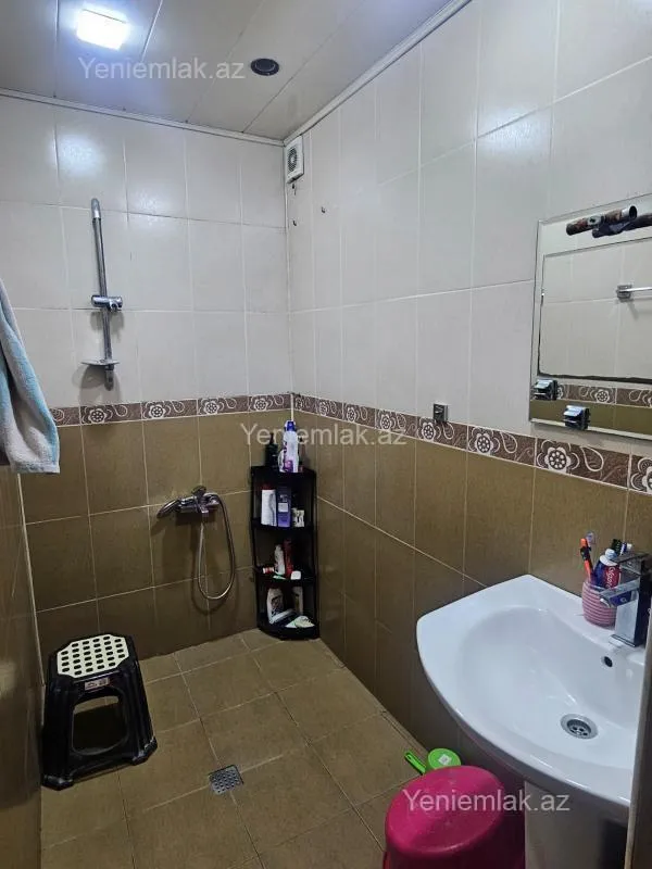 Satılır 3 otaqlı köhnə tikili 80 m²