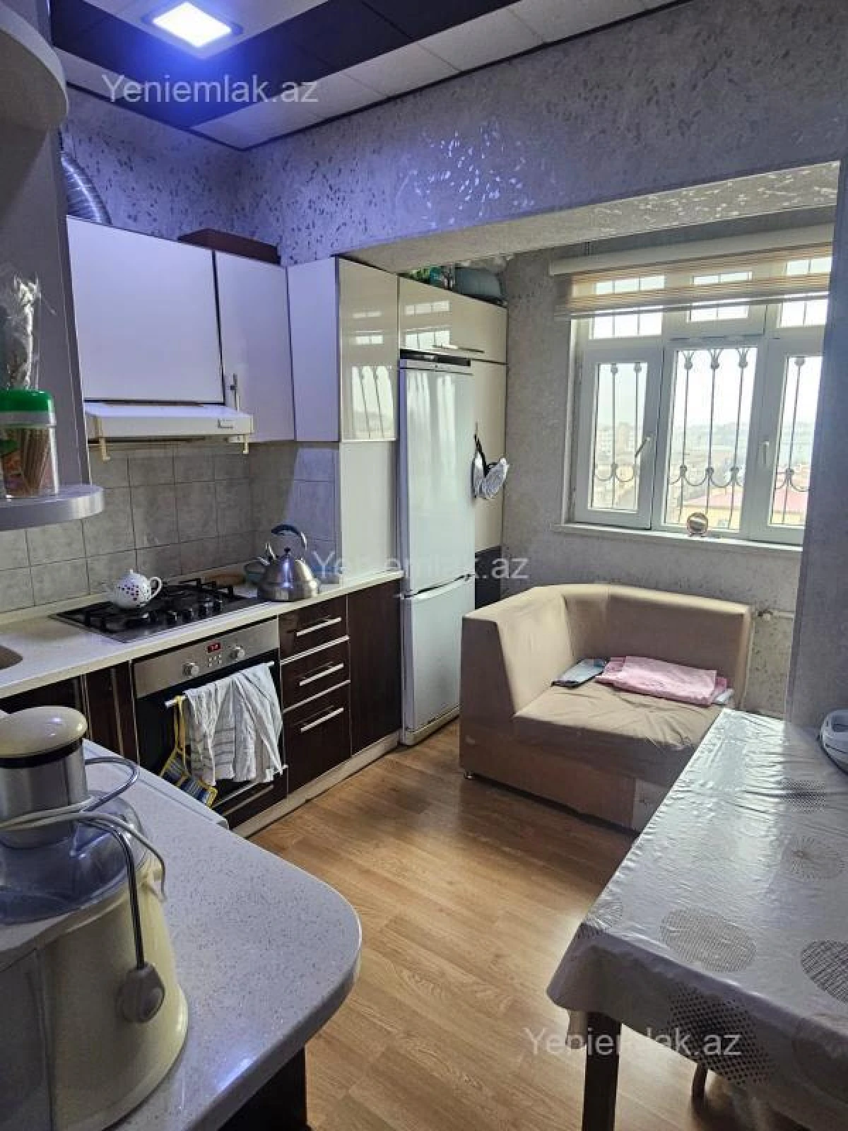 Satılır 3 otaqlı köhnə tikili 80 m²
