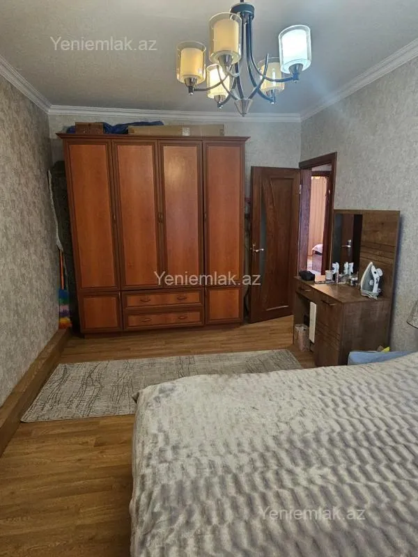 Satılır 3 otaqlı köhnə tikili 80 m²