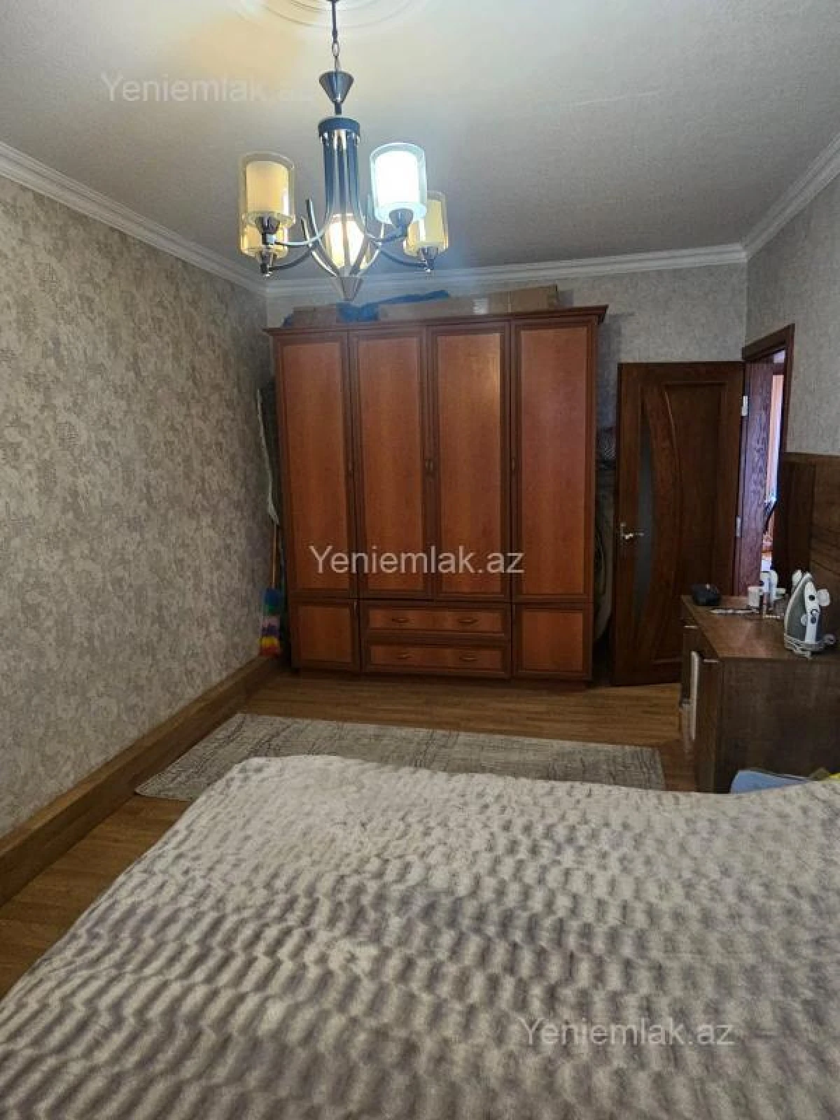 Satılır 3 otaqlı köhnə tikili 80 m²