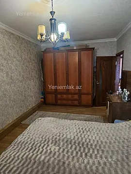 Satılır 3 otaqlı köhnə tikili 80 m²
