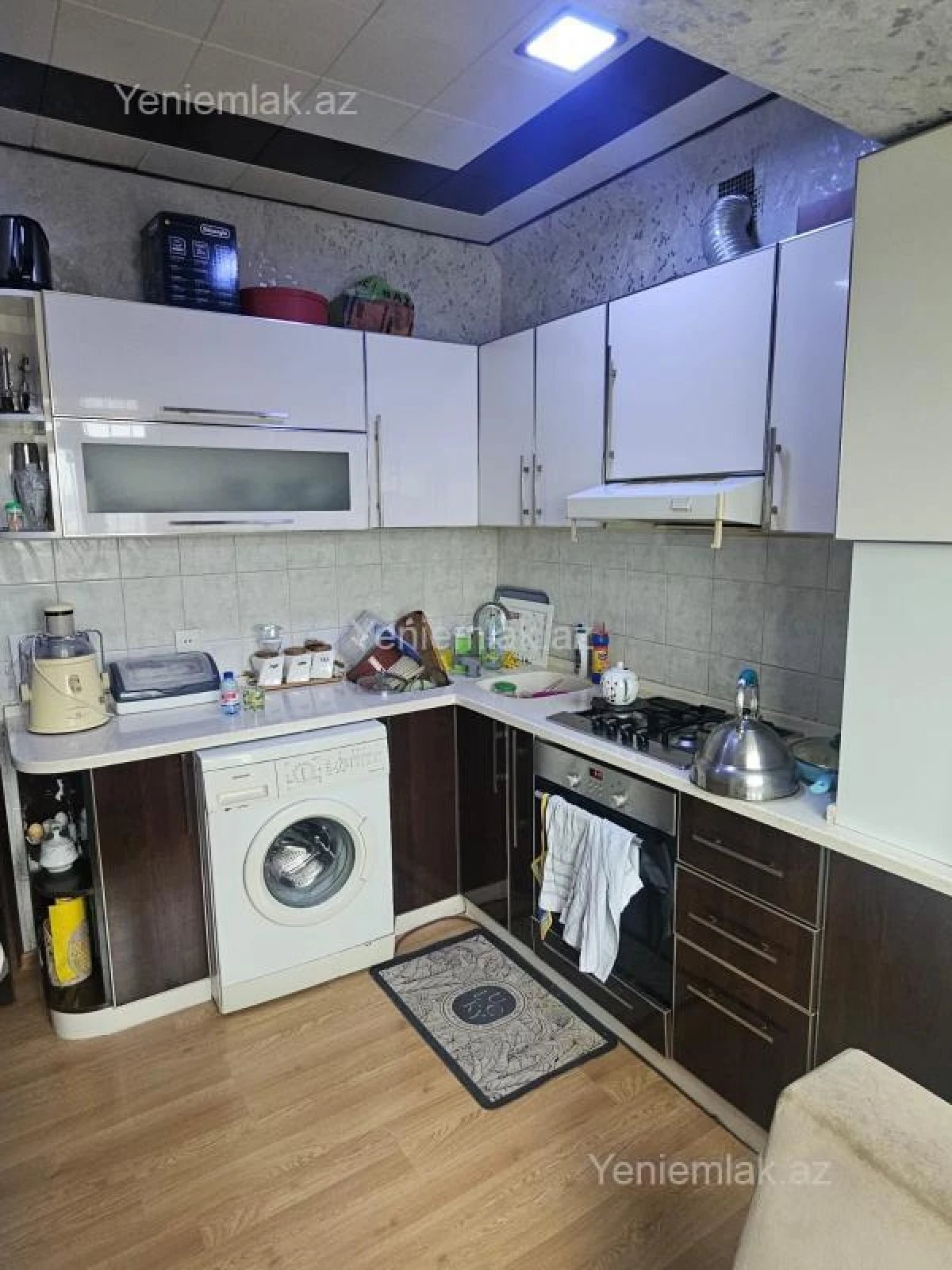 Satılır 3 otaqlı köhnə tikili 80 m²