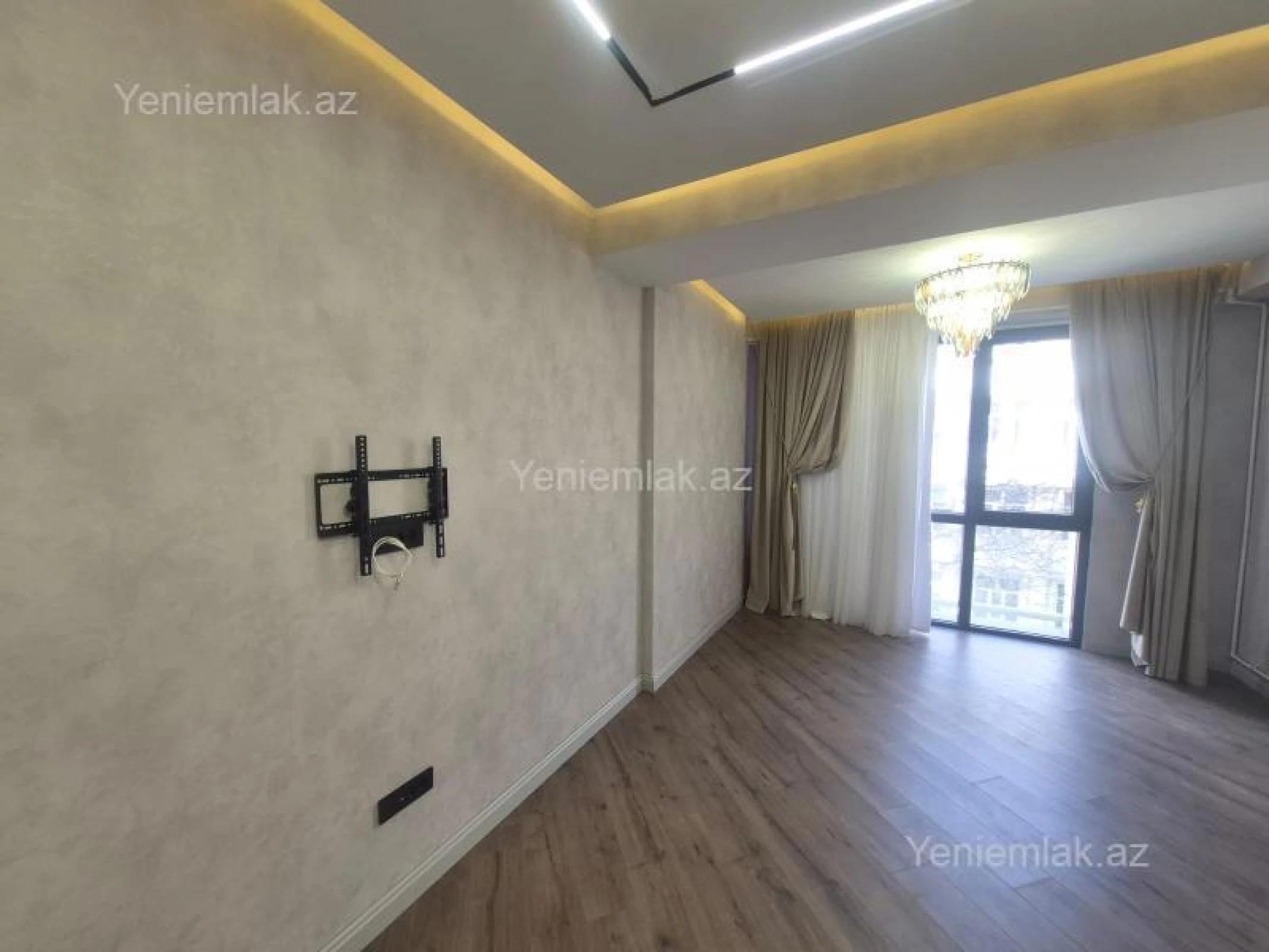 Satılır 2 otaqlı yeni tikili 70 m²