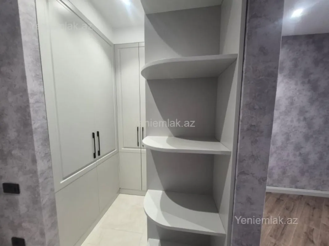 Satılır 2 otaqlı yeni tikili 70 m²