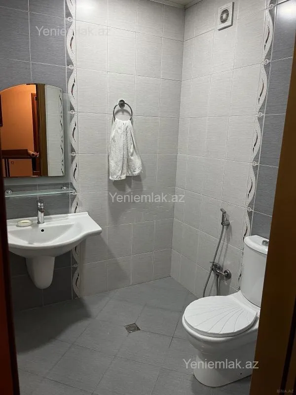 Satılır 3 otaqlı yeni tikili 121 m²