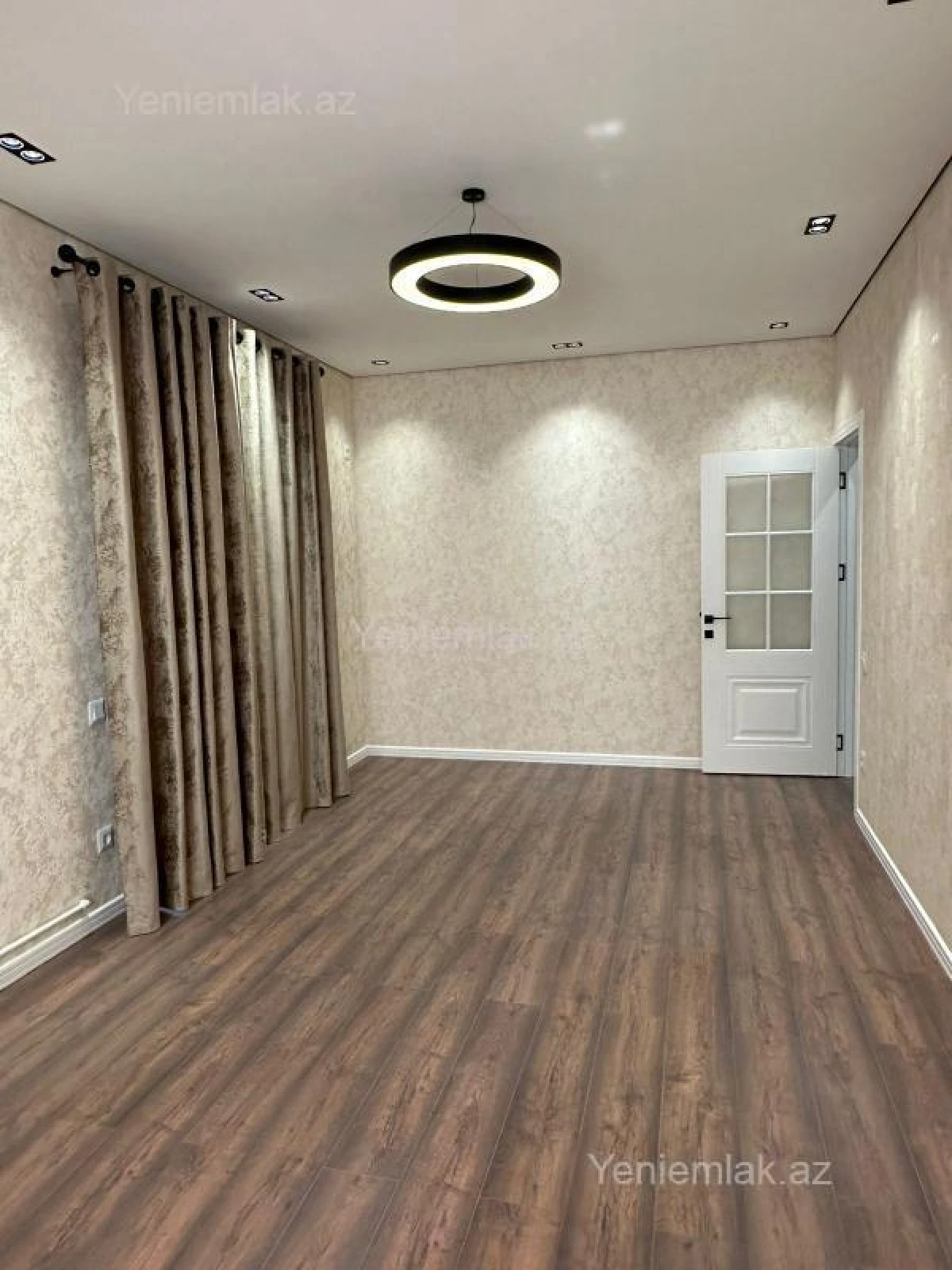 Satılır 2 otaqlı köhnə tikili 55 m²