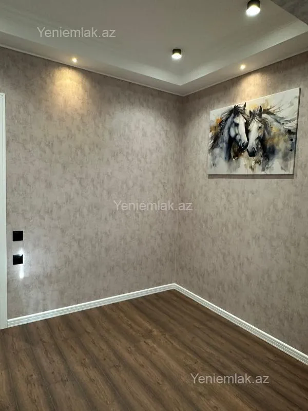 Satılır 2 otaqlı köhnə tikili 55 m²