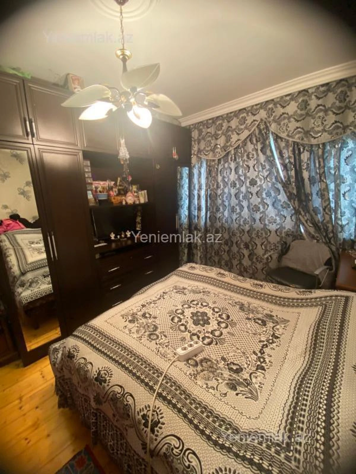 Satılır 5 otaqlı köhnə tikili 110 m²