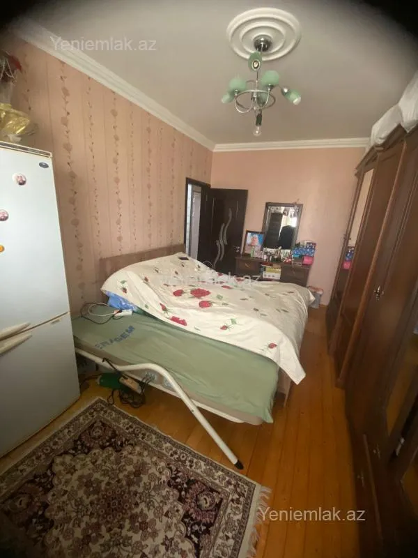 Satılır 5 otaqlı köhnə tikili 110 m²