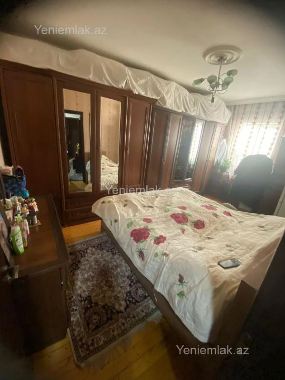 Satılır 5 otaqlı köhnə tikili 110 m²