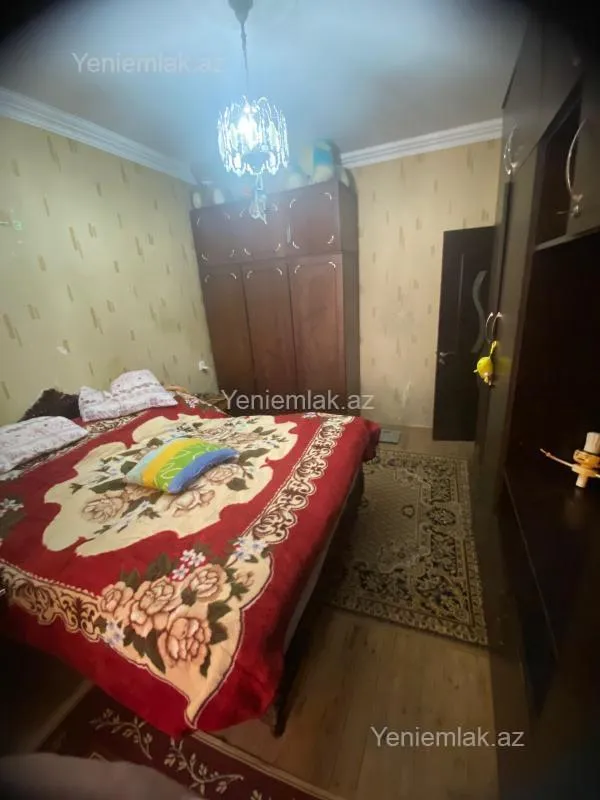 Satılır 5 otaqlı köhnə tikili 110 m²