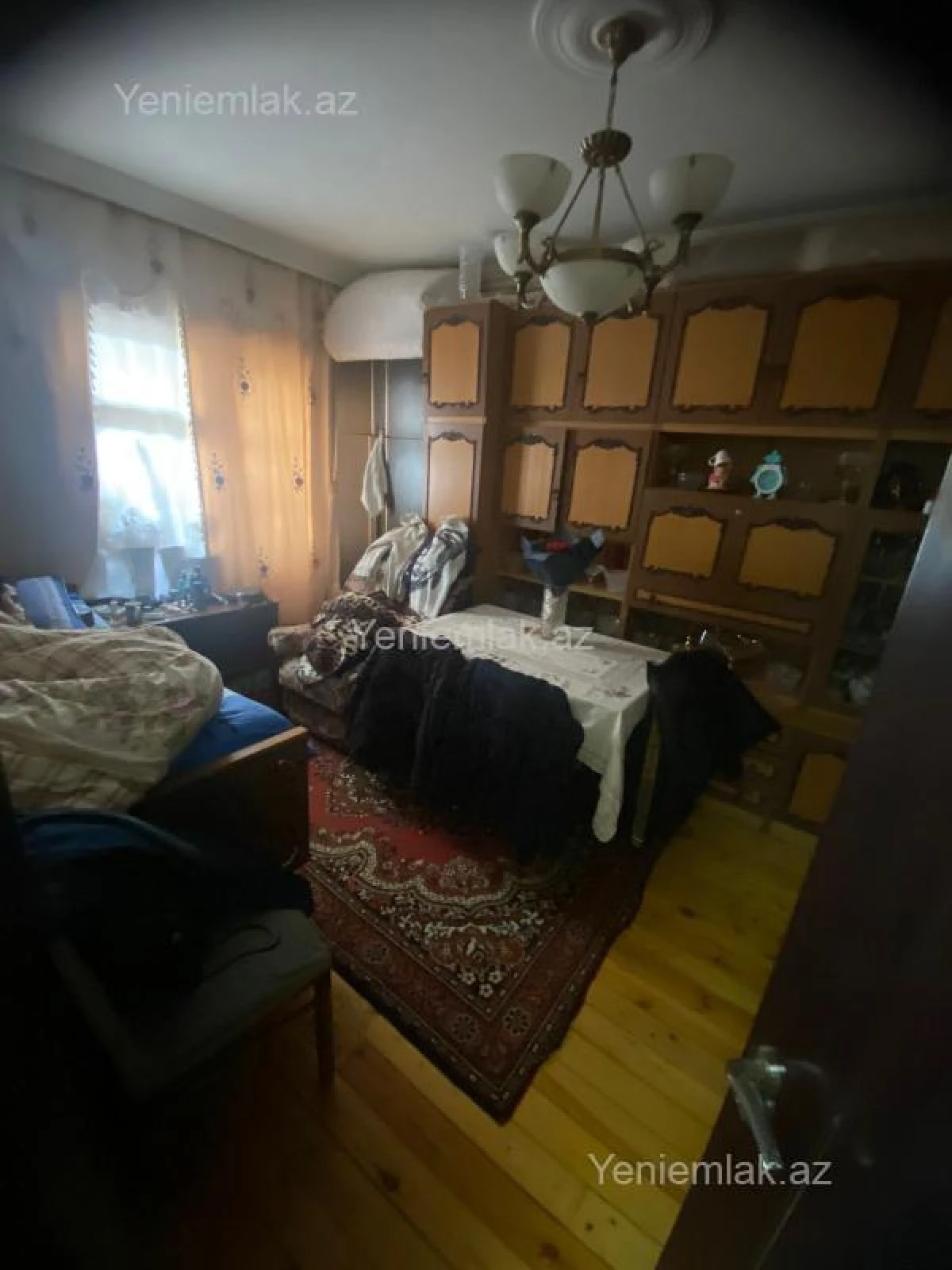 Satılır 5 otaqlı köhnə tikili 110 m²