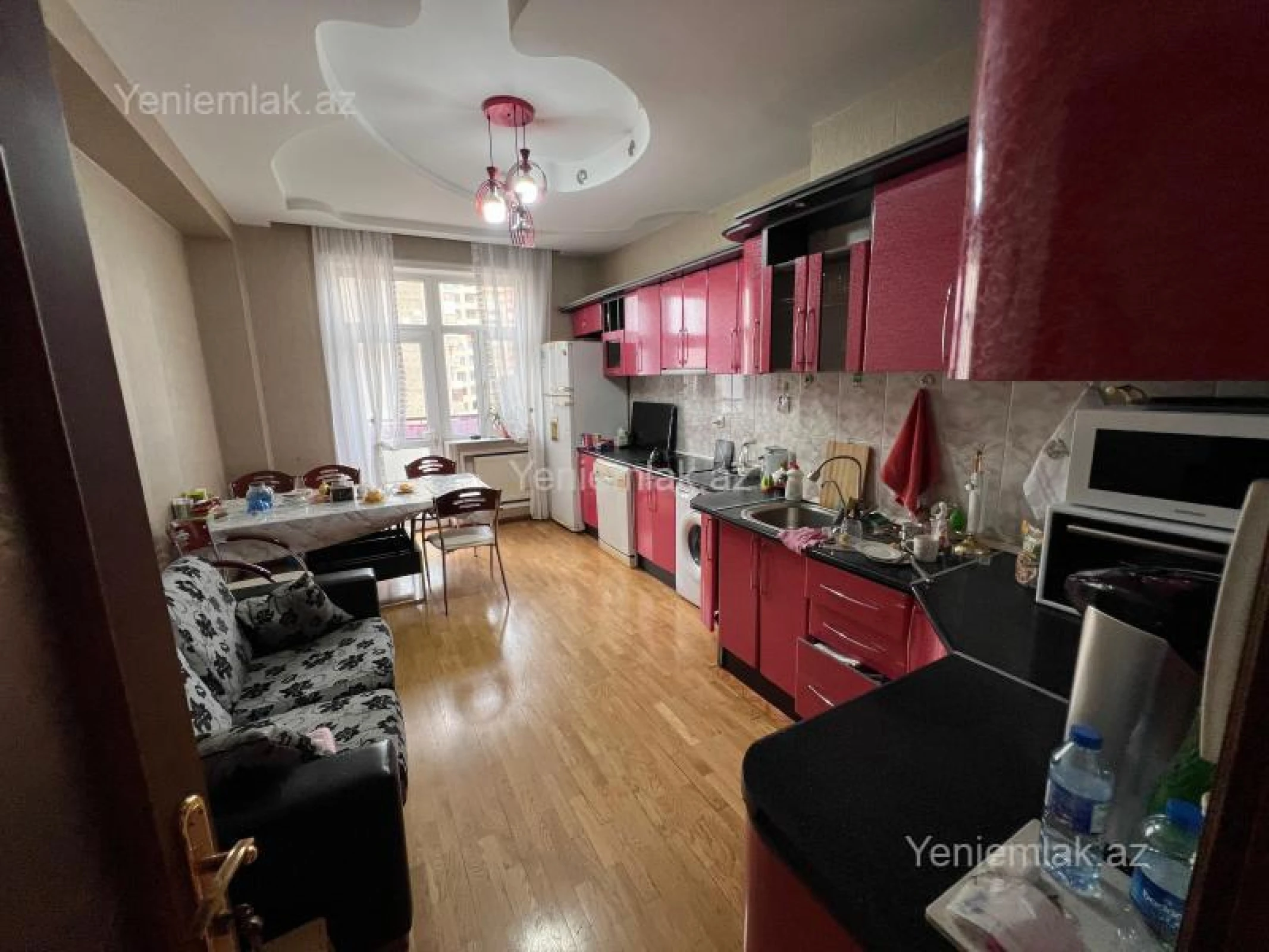Satılır 4 otaqlı yeni tikili 185 m²