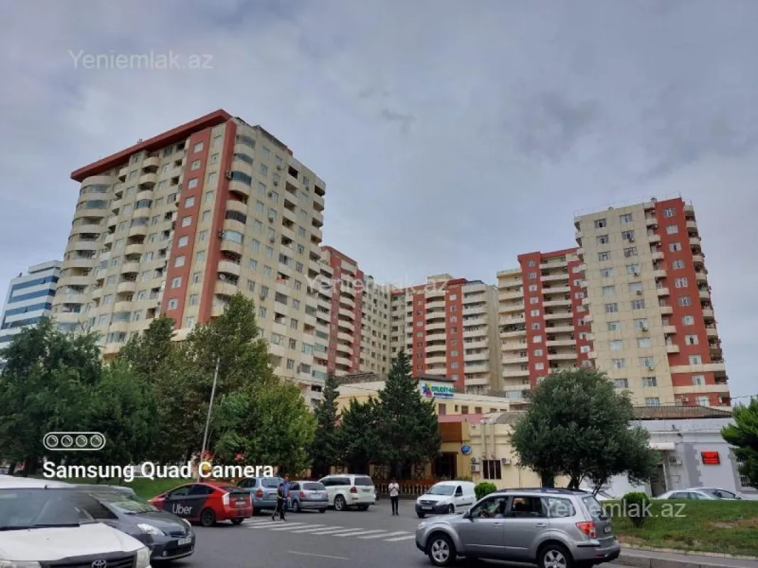 Satılır 3 otaqlı yeni tikili 120 m²