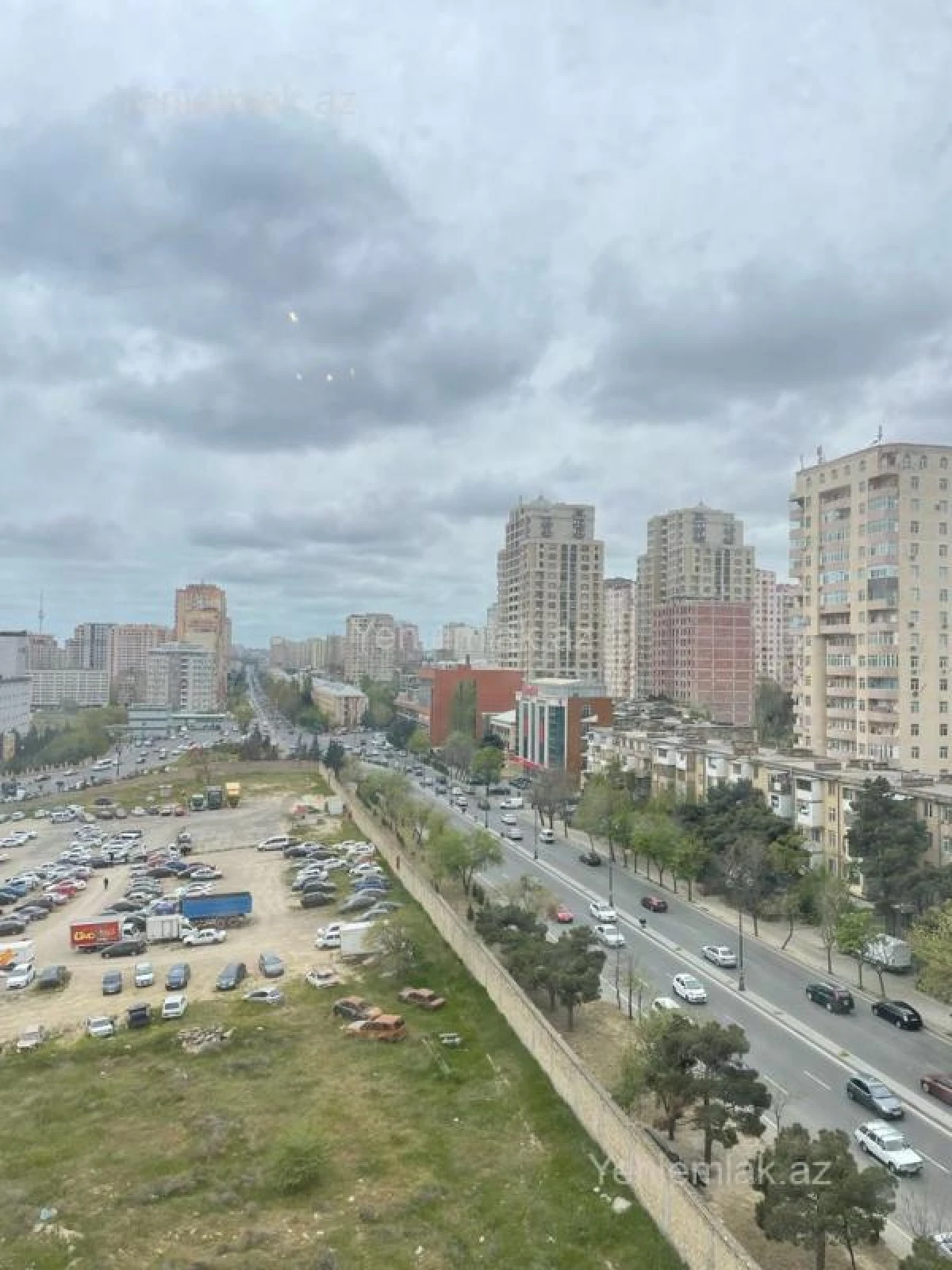 Satılır 4 otaqlı yeni tikili 160 m²