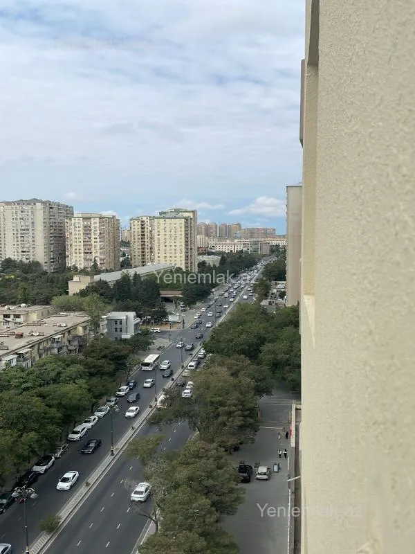 Satılır 4 otaqlı yeni tikili 160 m²