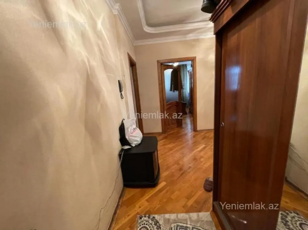 Satılır 4 otaqlı yeni tikili 160 m²