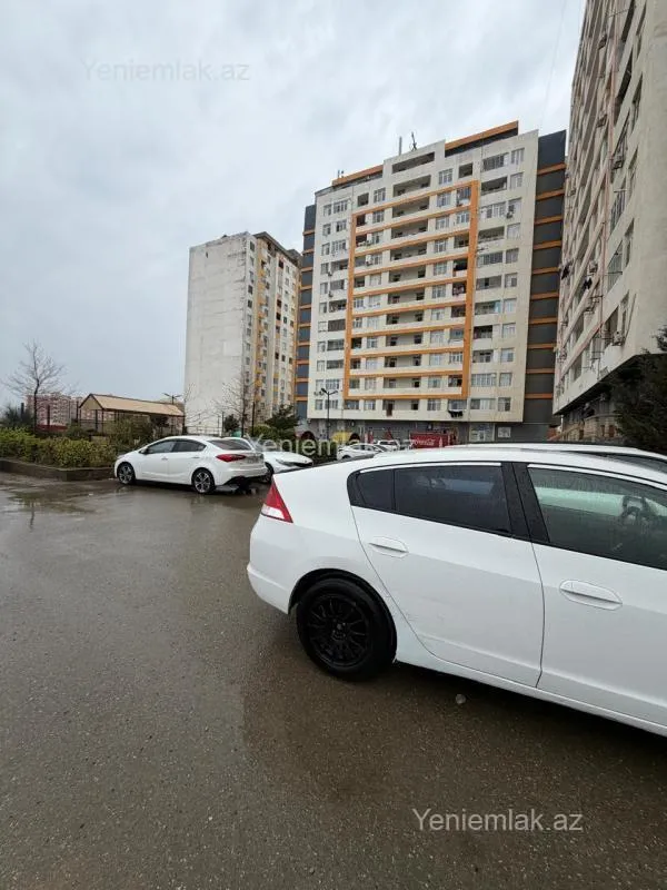 Satılır 3 otaqlı yeni tikili 72 m²