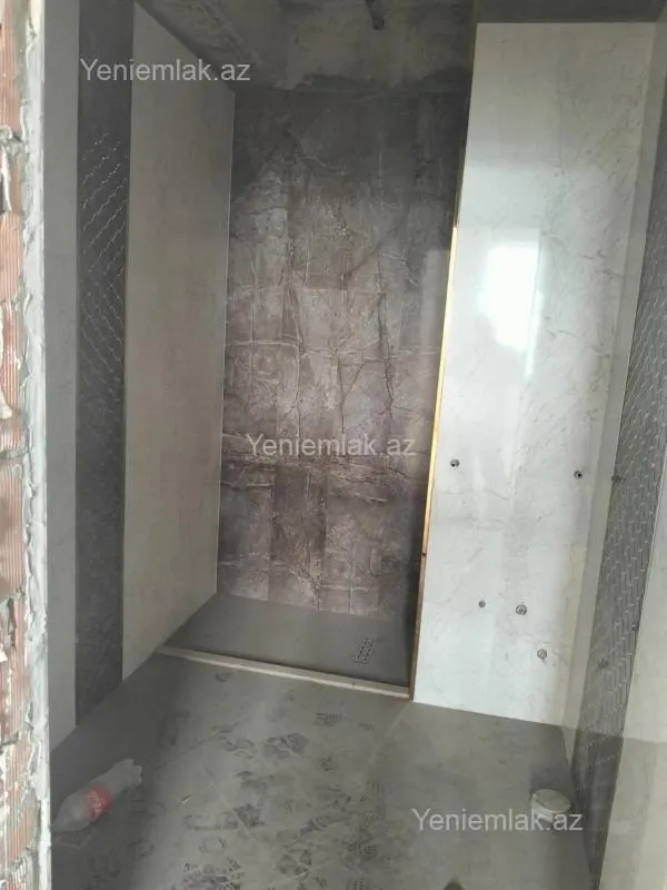 Satılır 2 otaqlı yeni tikili 130 m²