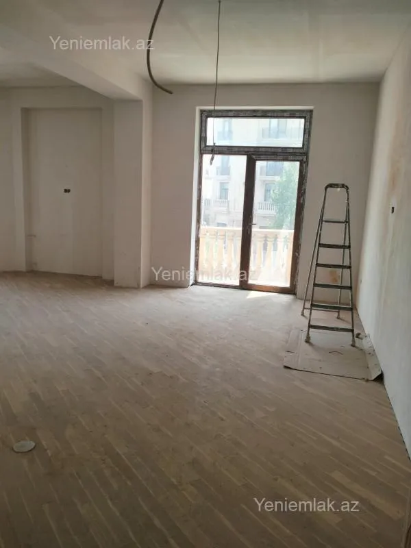 Satılır 2 otaqlı yeni tikili 130 m²