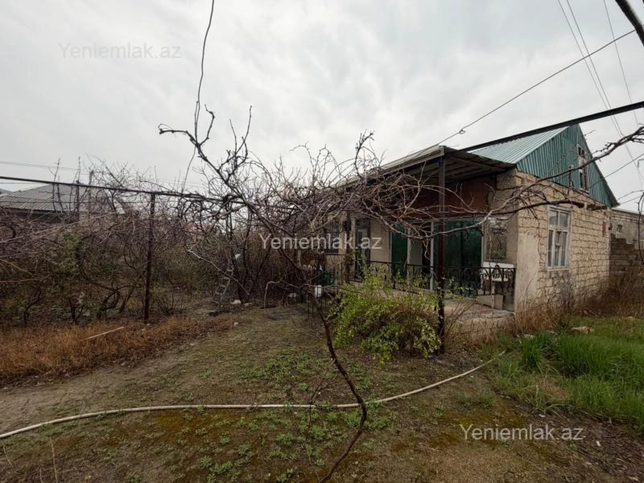 Satılır 4 otaqlı həyət evi 120 m²