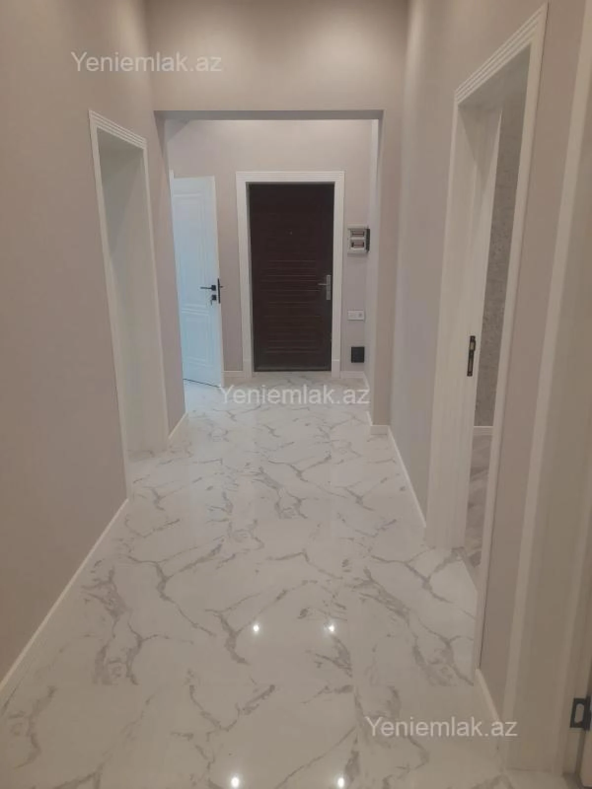 Satılır 3 otaqlı yeni tikili 81 m²