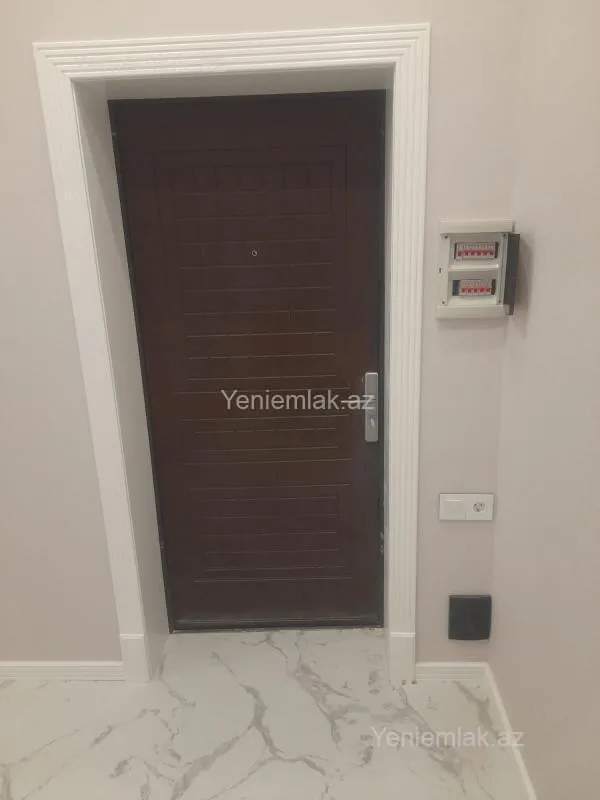 Satılır 3 otaqlı yeni tikili 81 m²