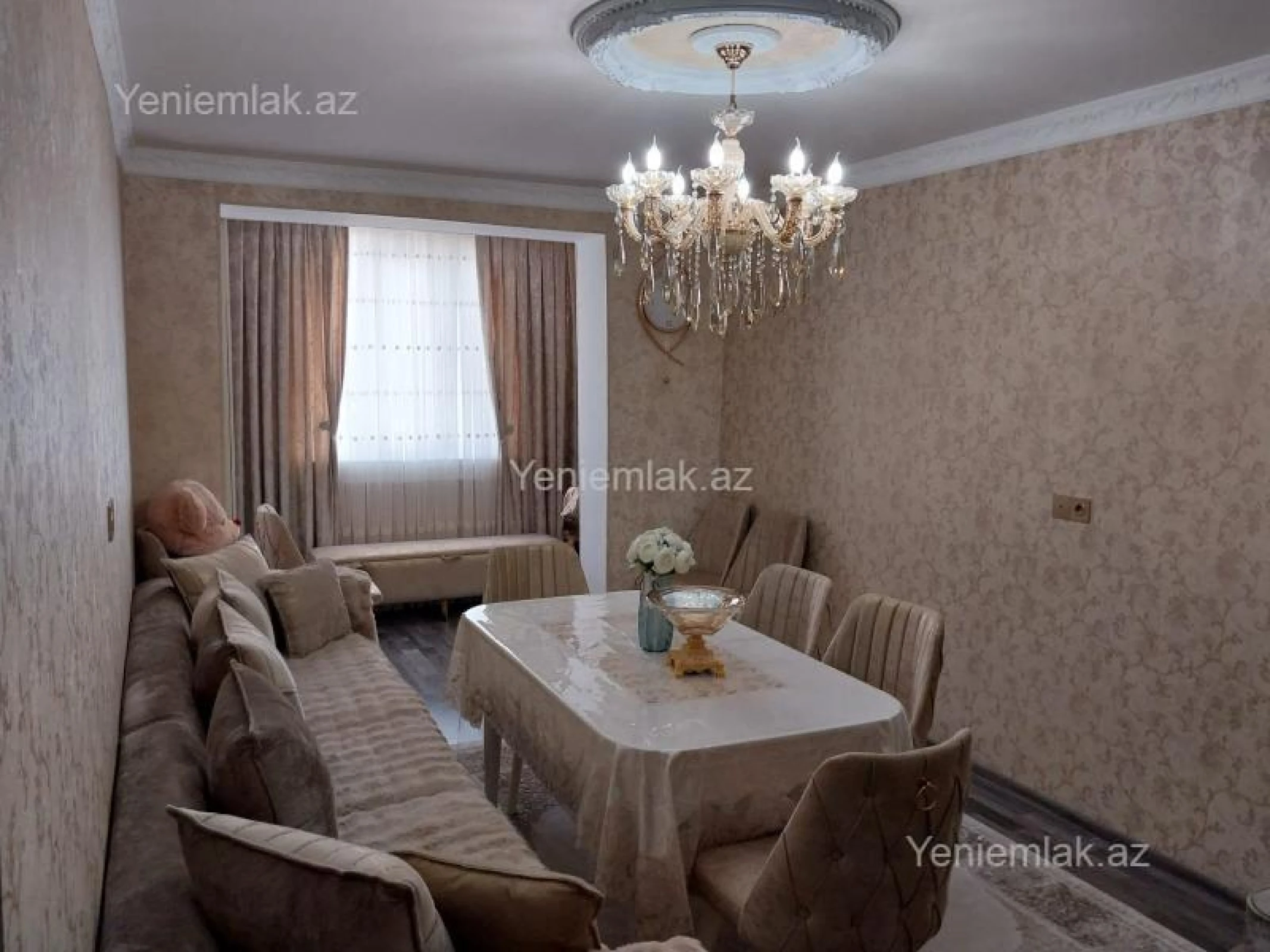 Satılır 4 otaqlı köhnə tikili 90 m²
