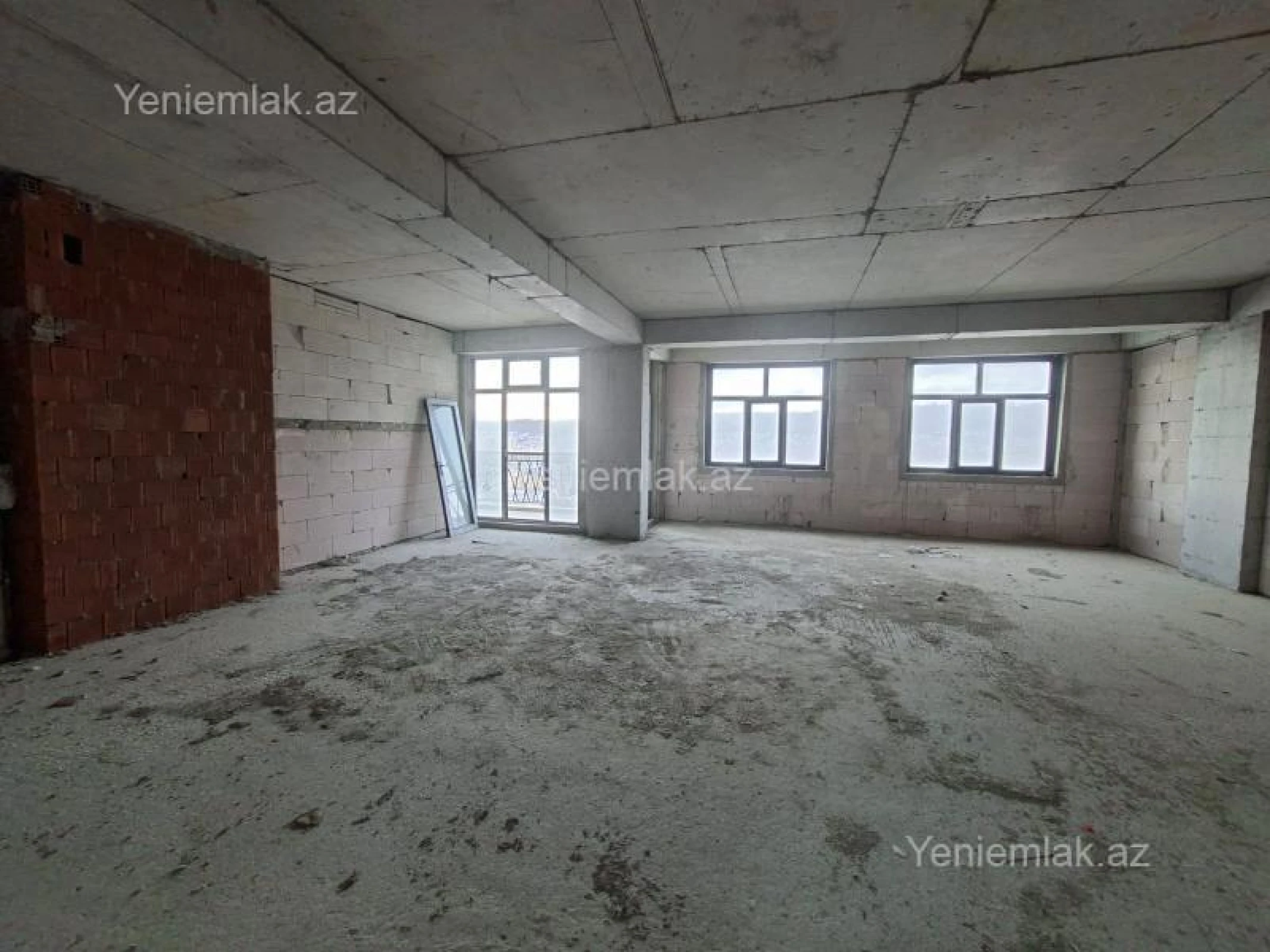 Satılır 2 otaqlı yeni tikili 95 m²