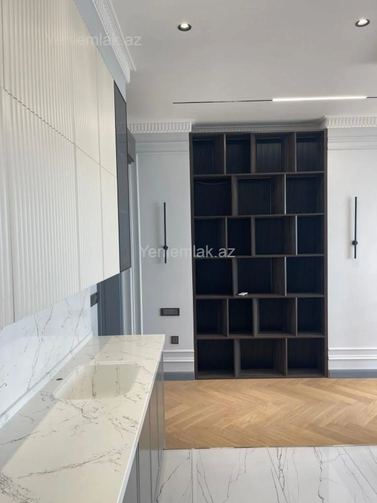 Satılır 2 otaqlı yeni tikili 101 m²