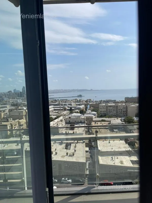 Satılır 2 otaqlı yeni tikili 101 m²