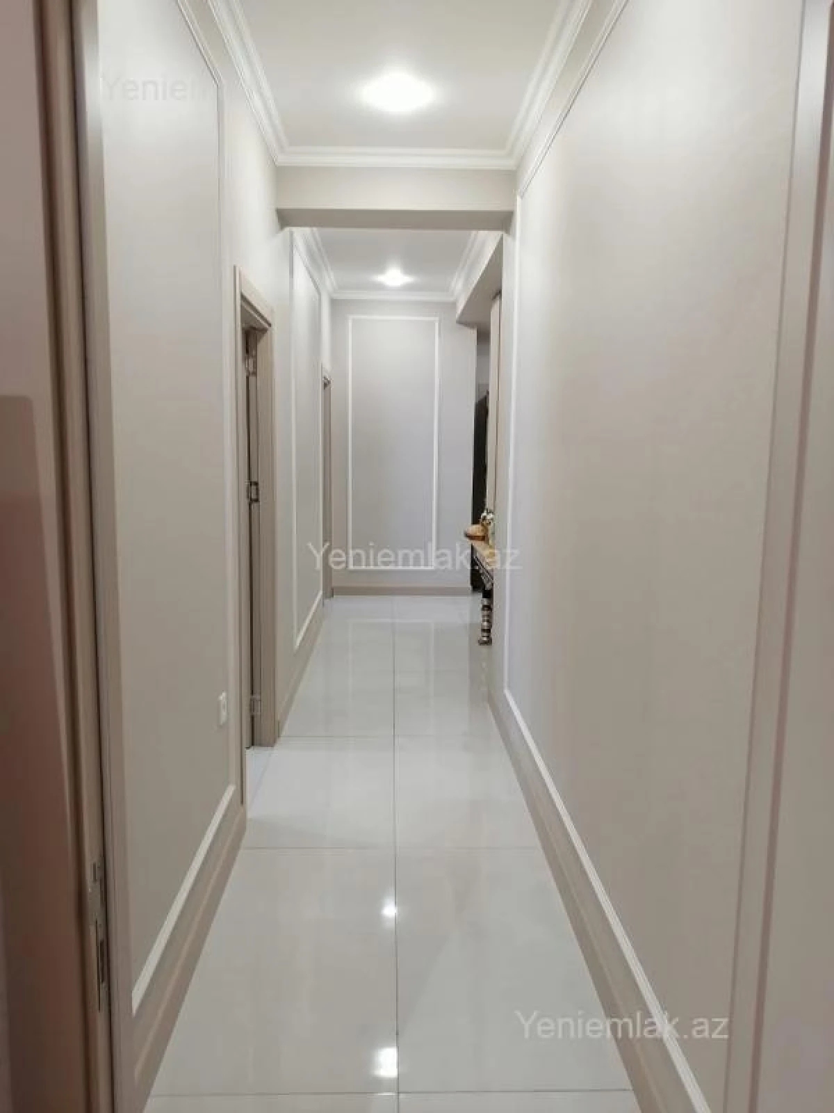 Satılır 2 otaqlı yeni tikili 82 m²