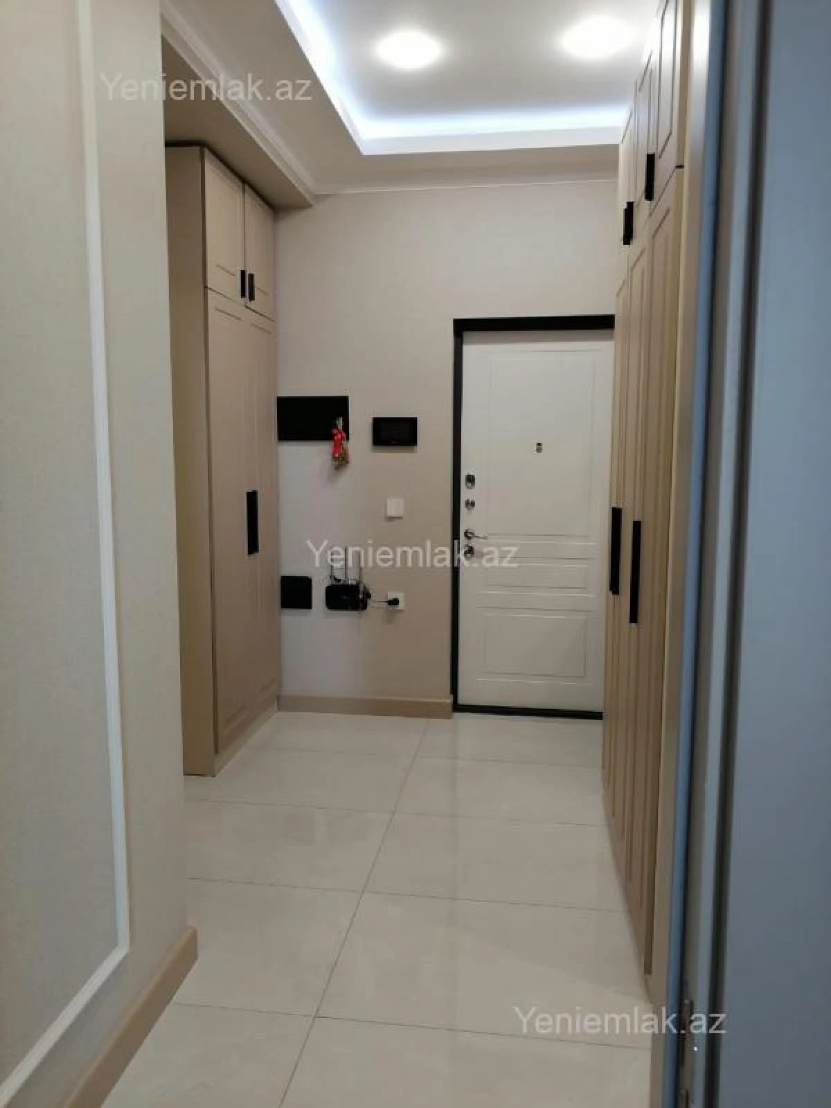 Satılır 2 otaqlı yeni tikili 82 m²