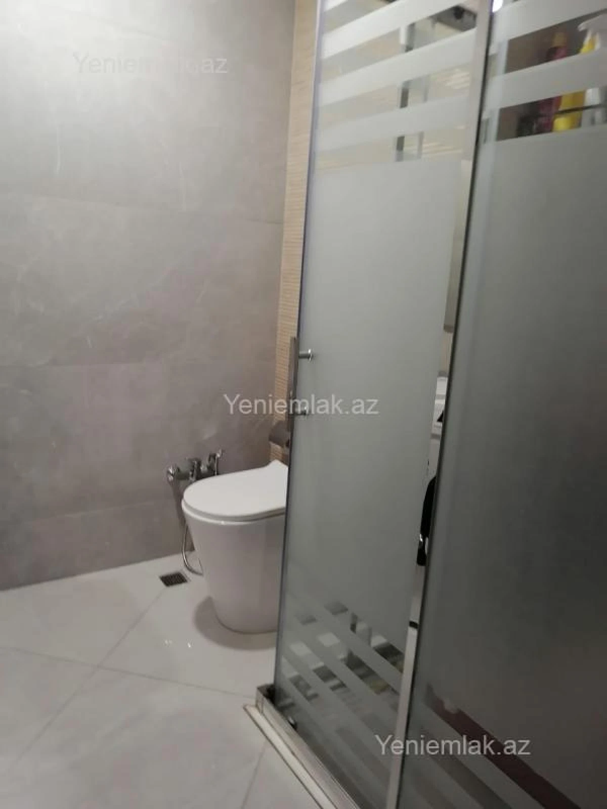 Satılır 2 otaqlı yeni tikili 82 m²