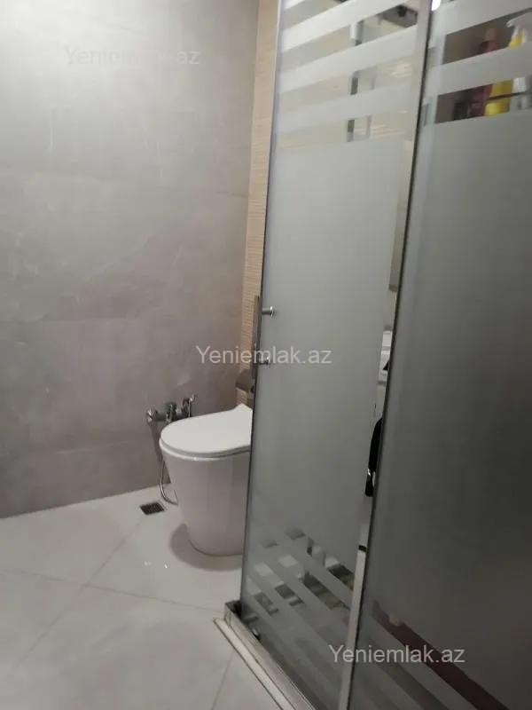 Satılır 2 otaqlı yeni tikili 82 m²