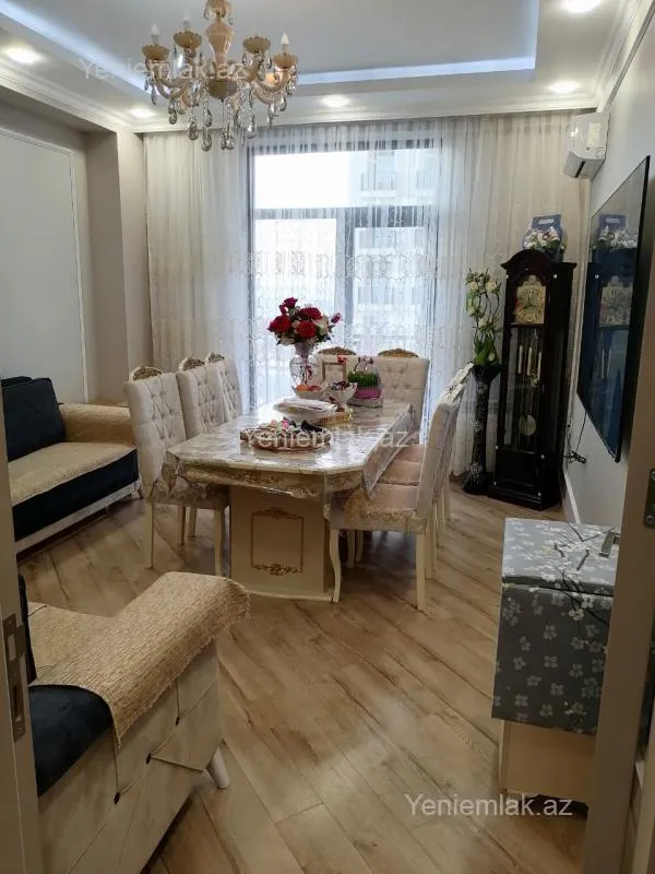 Satılır 2 otaqlı yeni tikili 82 m²
