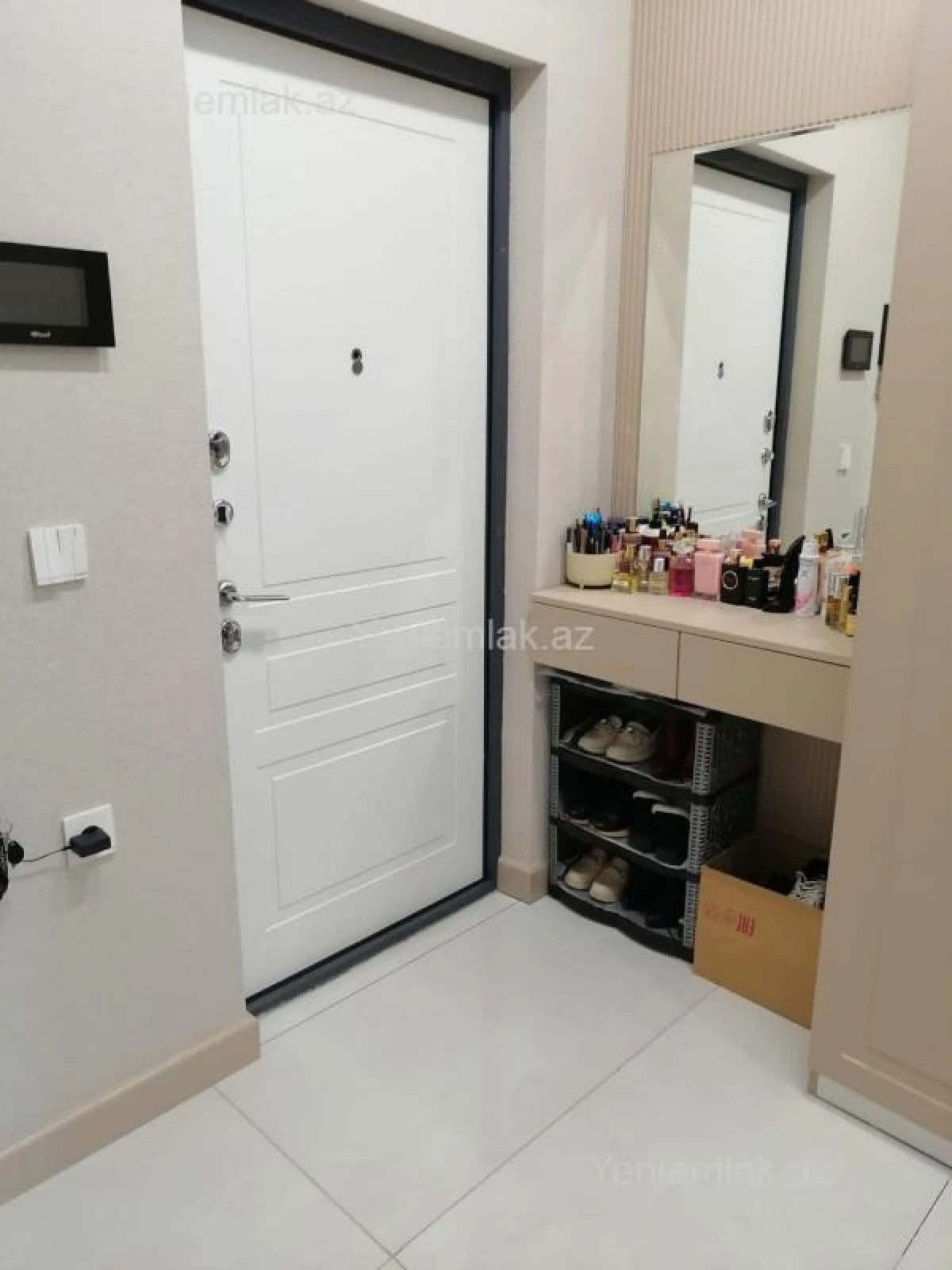 Satılır 2 otaqlı yeni tikili 82 m²