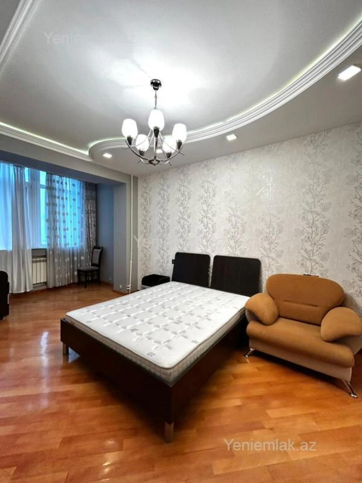 Satılır 3 otaqlı yeni tikili 85 m²