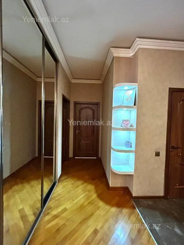 Satılır 3 otaqlı yeni tikili 85 m²