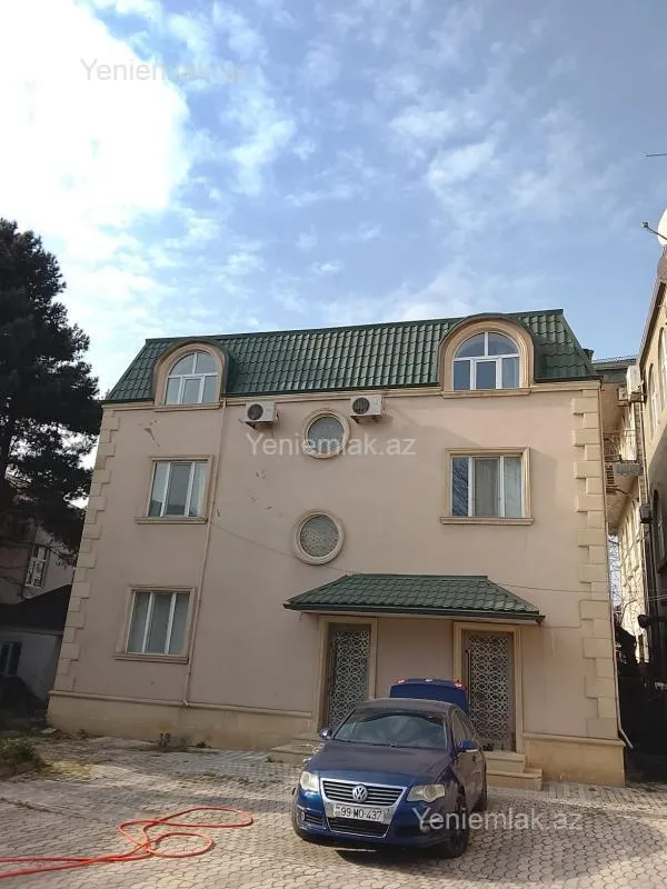 Satılır 16 otaqlı obyekt 650 m²