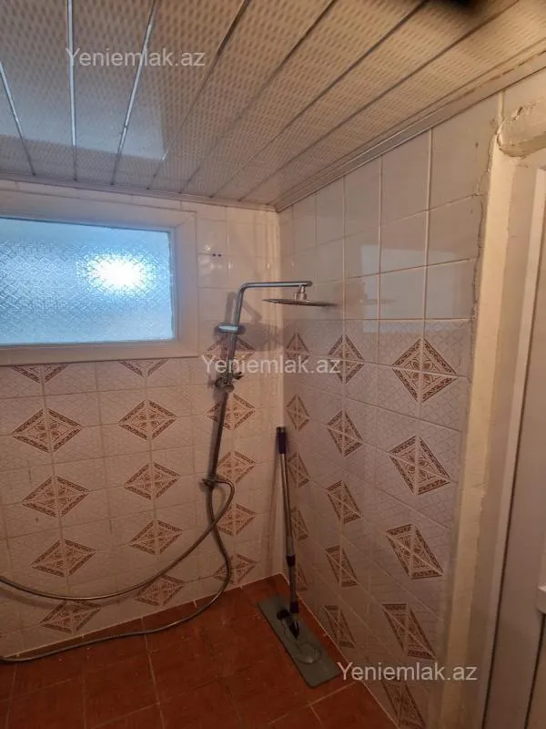 Satılır 1 otaqlı köhnə tikili 45 m²