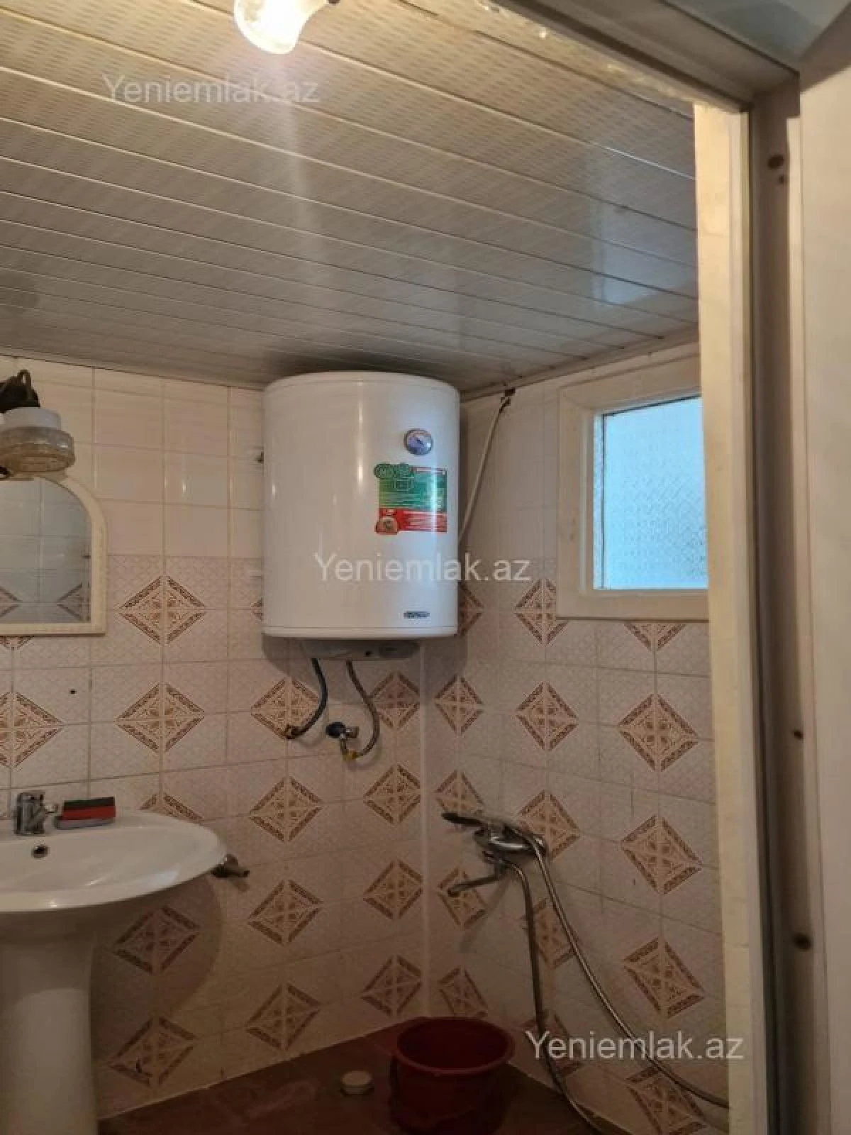 Satılır 1 otaqlı köhnə tikili 45 m²