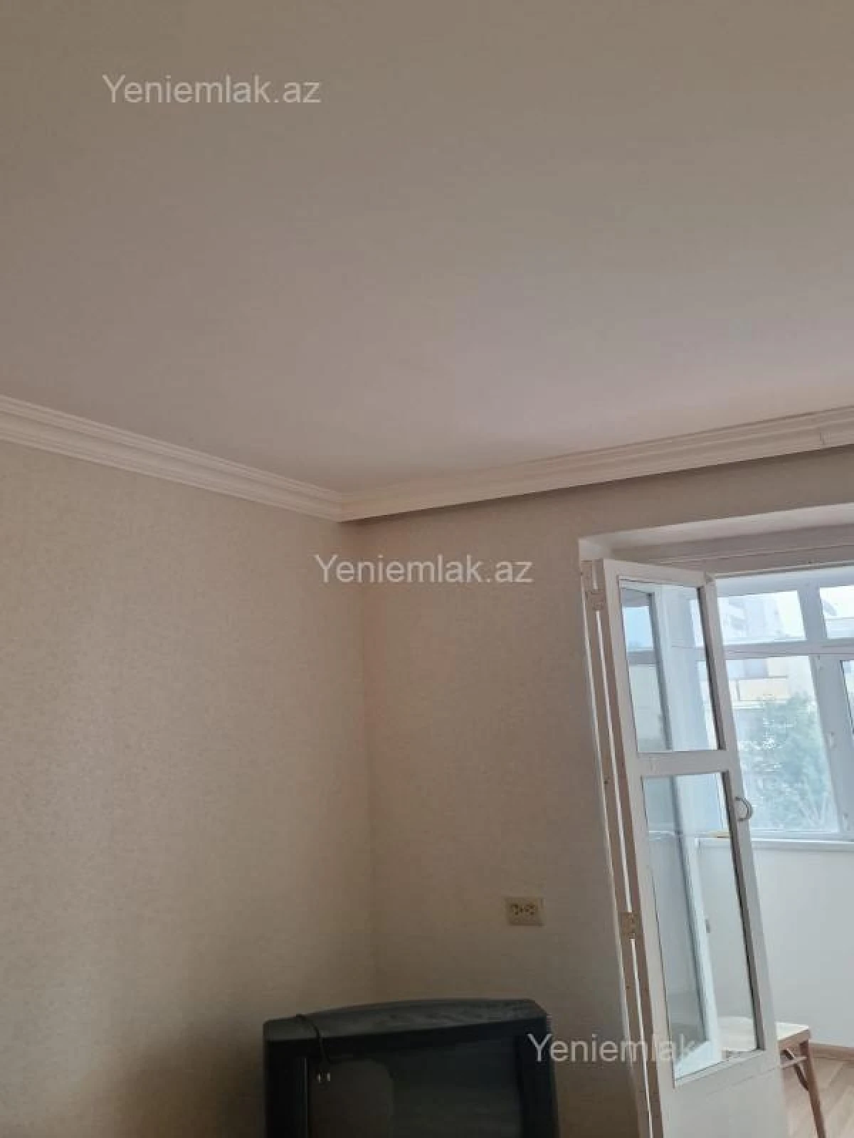 Satılır 1 otaqlı köhnə tikili 45 m²