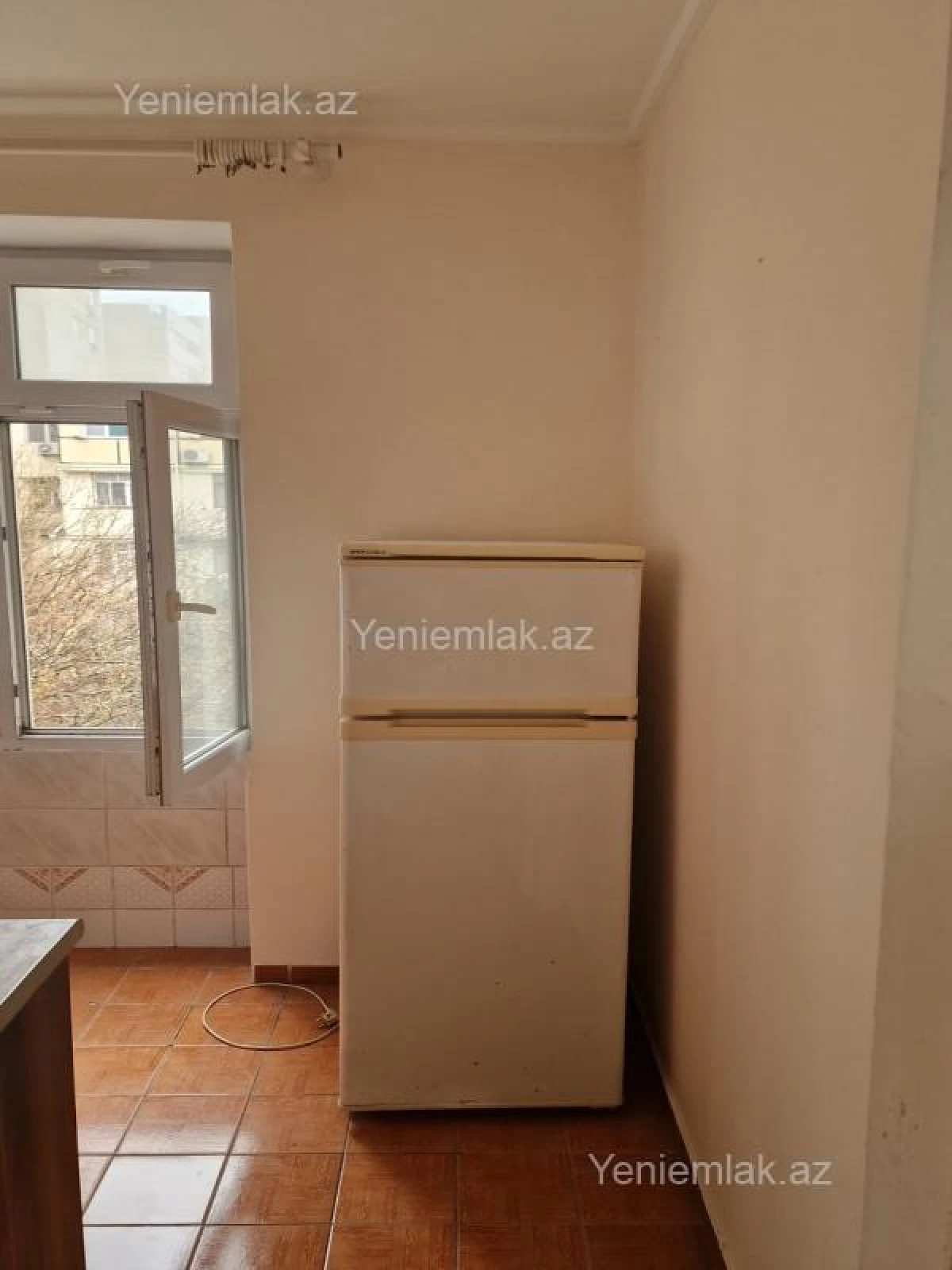 Satılır 1 otaqlı köhnə tikili 45 m²