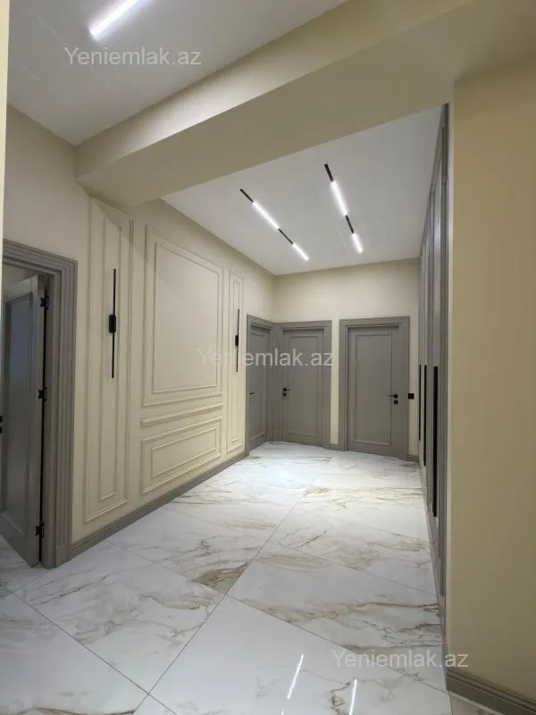 Satılır 3 otaqlı yeni tikili 105 m²