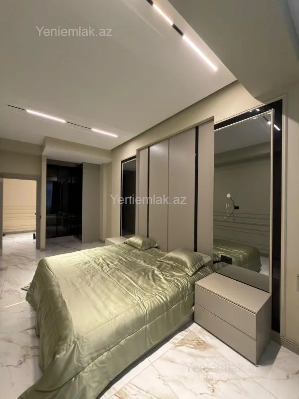 Satılır 3 otaqlı yeni tikili 105 m²