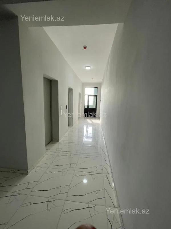Satılır 2 otaqlı yeni tikili 82 m²