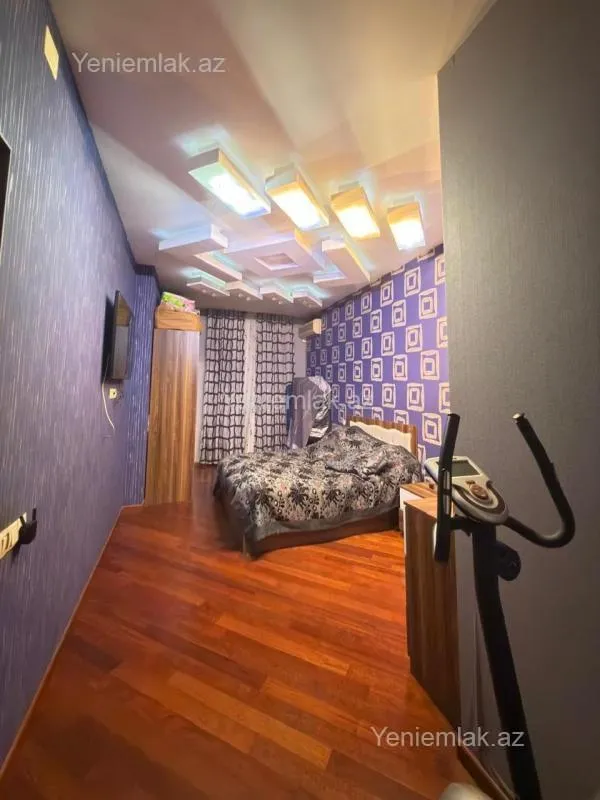 Satılır 4 otaqlı yeni tikili 190 m²