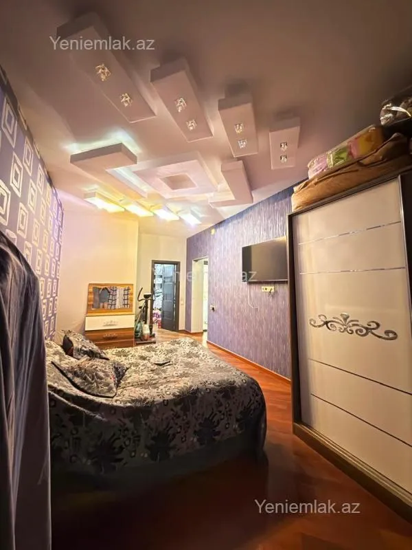 Satılır 4 otaqlı yeni tikili 190 m²